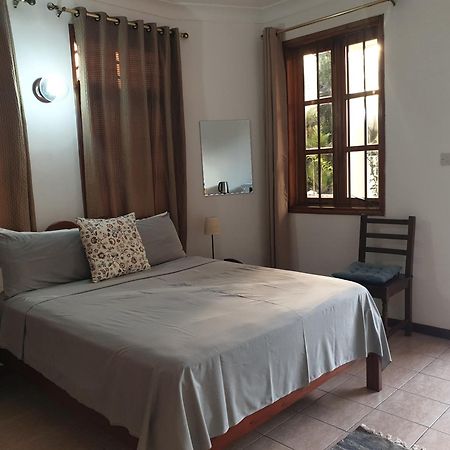 La Maison Hibiscus Self Catering Accommodation بو فالون المظهر الخارجي الصورة