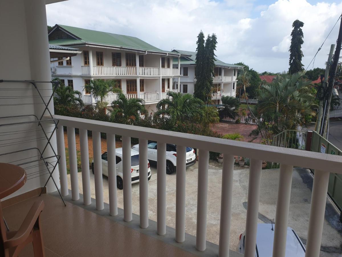 La Maison Hibiscus Self Catering Accommodation بو فالون المظهر الخارجي الصورة