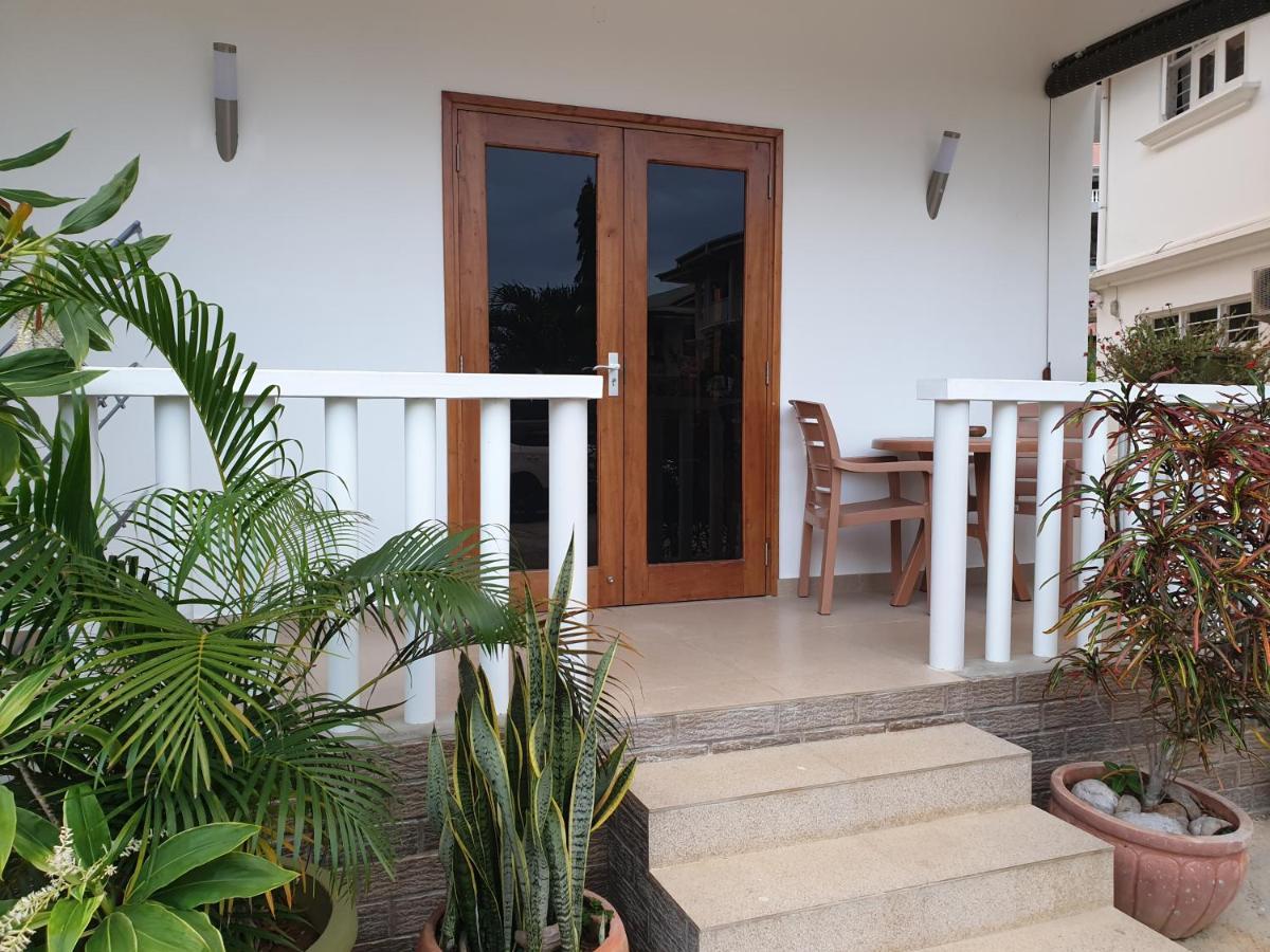 La Maison Hibiscus Self Catering Accommodation بو فالون المظهر الخارجي الصورة