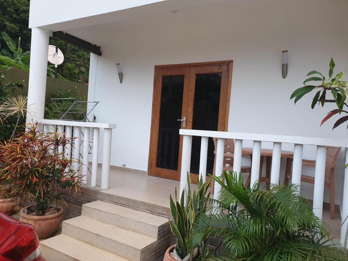 La Maison Hibiscus Self Catering Accommodation بو فالون المظهر الخارجي الصورة