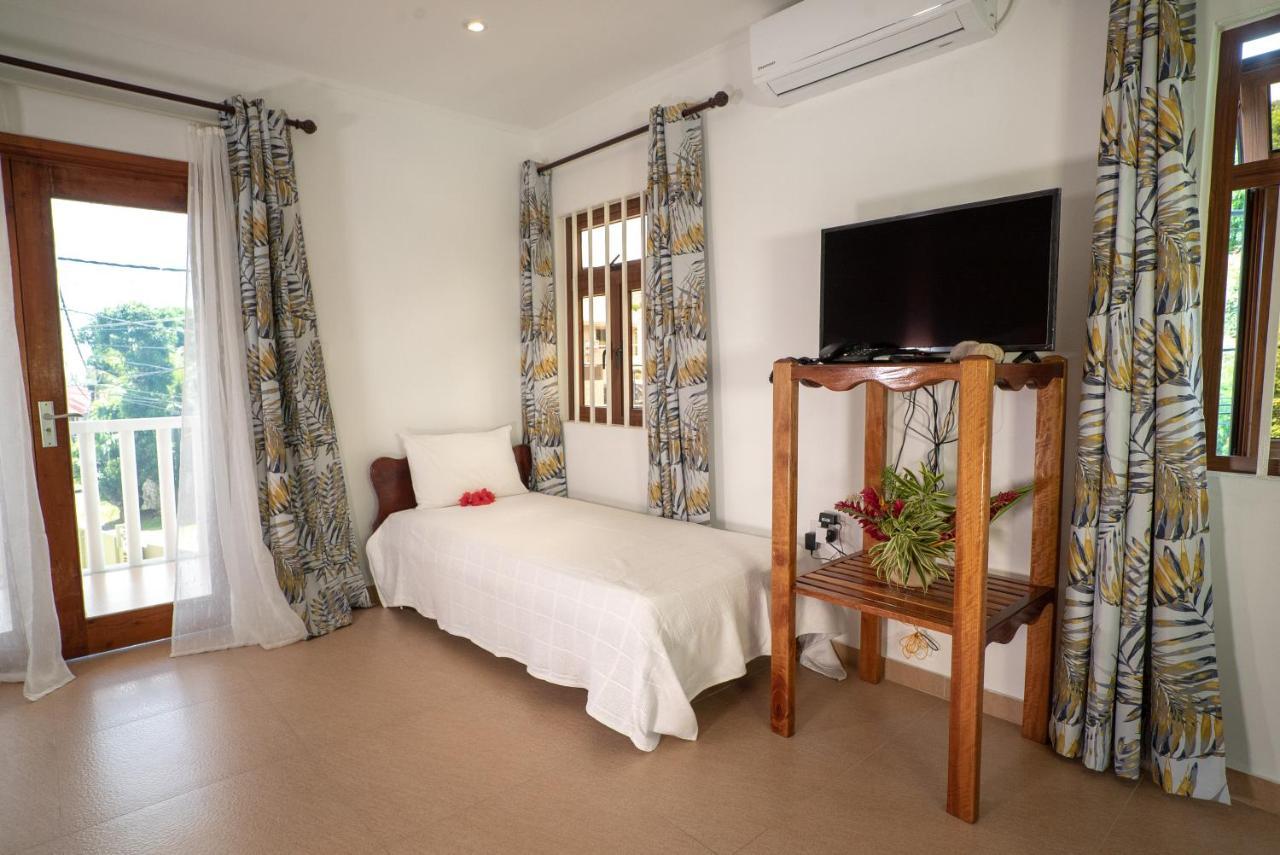 La Maison Hibiscus Self Catering Accommodation بو فالون المظهر الخارجي الصورة