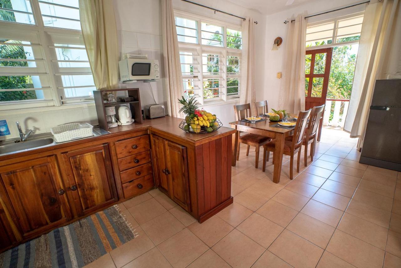 La Maison Hibiscus Self Catering Accommodation بو فالون المظهر الخارجي الصورة