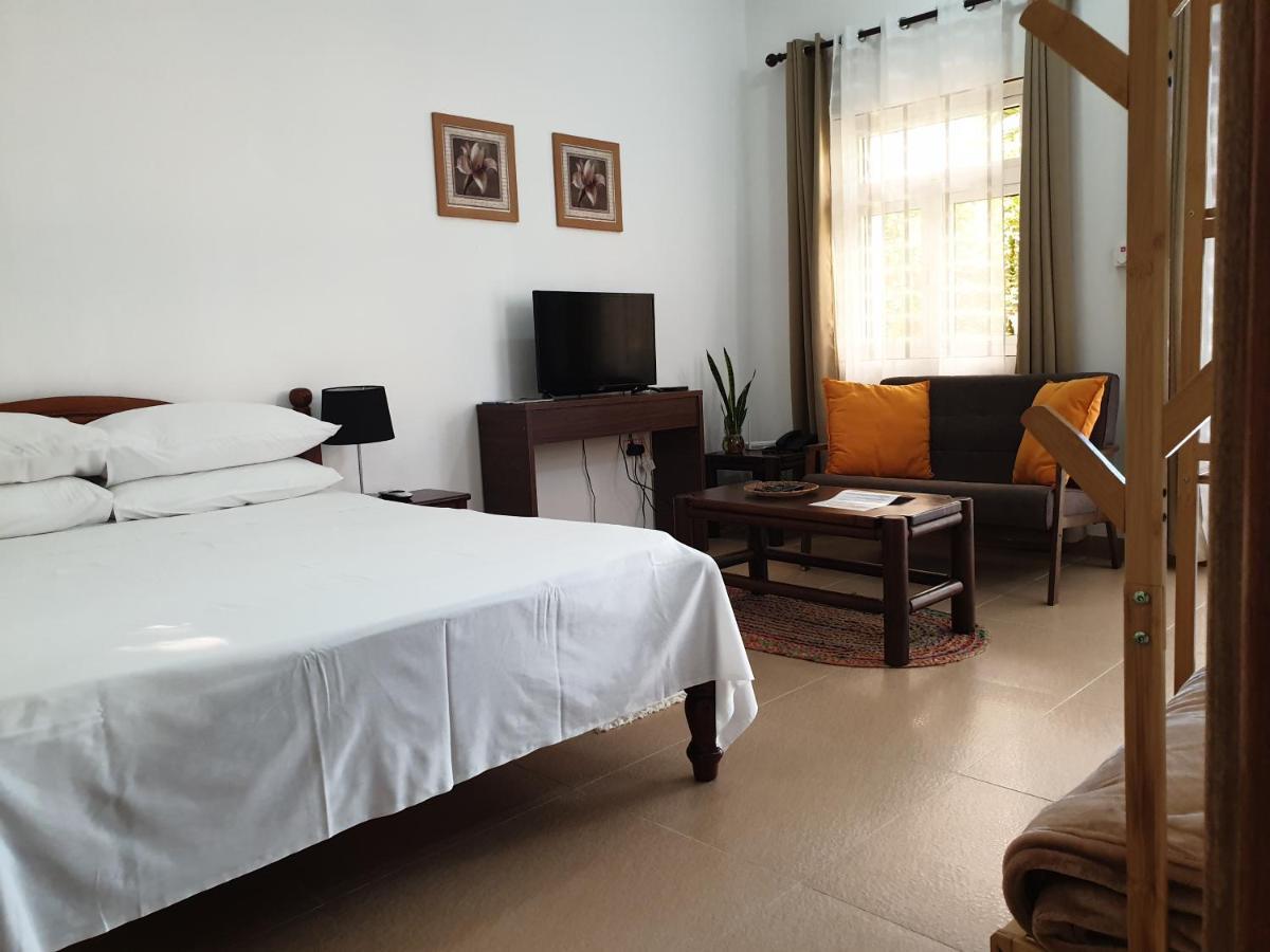 La Maison Hibiscus Self Catering Accommodation بو فالون المظهر الخارجي الصورة