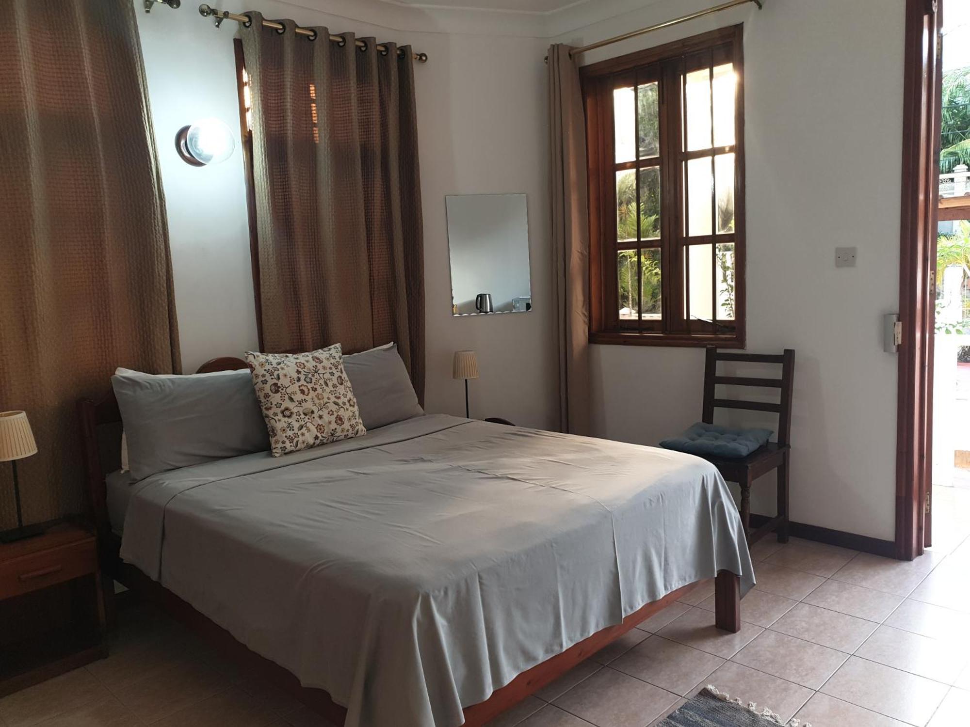 La Maison Hibiscus Self Catering Accommodation بو فالون المظهر الخارجي الصورة